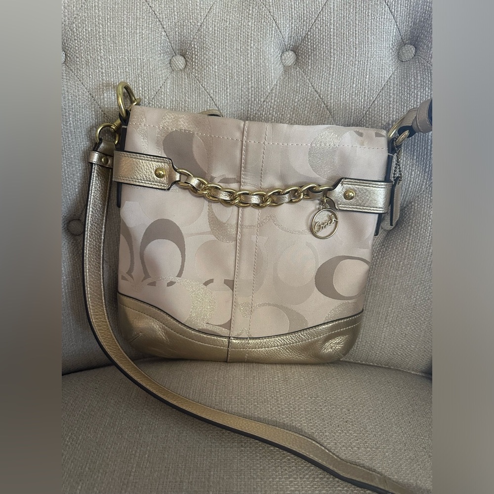 Authentic coach crossbody purse